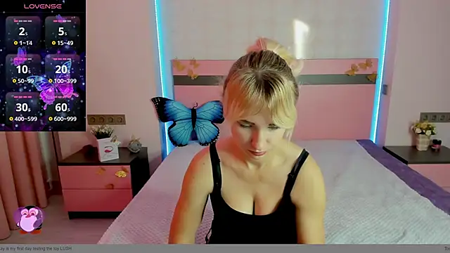 MeryMidnight online show from 09.26.25