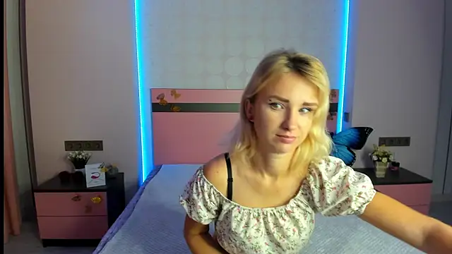 MeryMidnight online show from 09.30.25