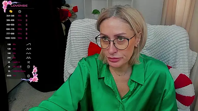 Snapshot of PamellaMurphy chatting on 02.24.26 PamellaMurphy online show from 02.24.26