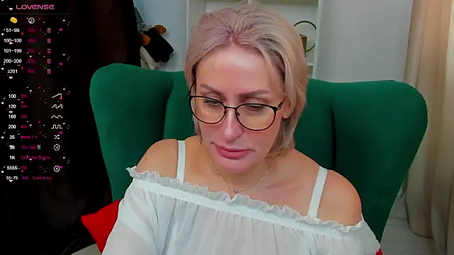 Snapshot of PamellaMurphy chatting on 02.27.26 PamellaMurphy online show from 02.27.26