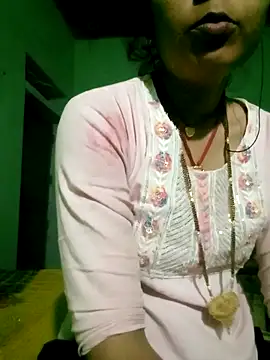 Snapshot of Hot-yuo84 chatting on 10.23.25 Hot-yuo84 online show from 10.23.25