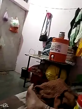 Snapshot of Hot-yuo84 chatting on 11.06.25 Hot-yuo84 online show from 11.06.25