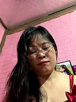 Snapshot of Star-sweet chatting on 10.12.25 Star-sweet online show from 10.12.25