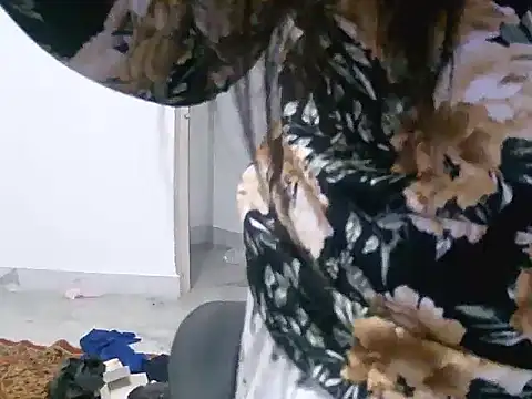 Mon-Luv online show from 09.26.25