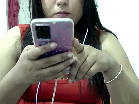 Mon-Luv online show from 02.15.26