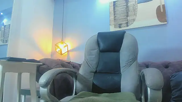Snapshot of Eross_Santy chatting on 06.28.26 Eross Santy online show from 06.28.26
