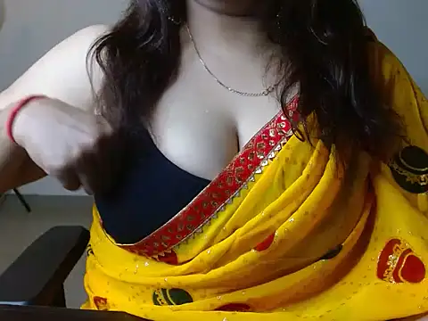 Snapshot of Your_candy_47 chatting on 10.17.25 Your candy 47 online show from 10.17.25