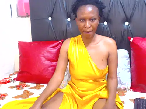 Snapshot of SexyBootie chatting on 09.08.25 SexyBootie online show from 09.08.25