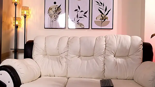 Snapshot of Violeta_Foxz chatting on 02.23.26 Violeta Foxz online show from 02.23.26