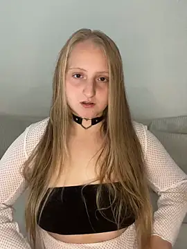 young hailey online show from 10.01.25