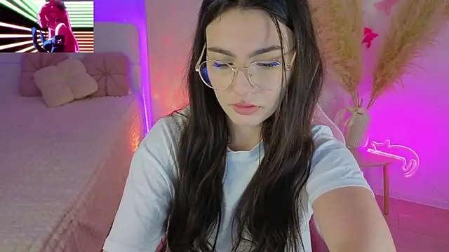 Snapshot of Andres_sssss chatting on 06.24.26 Andres sssss online show from 06.24.26