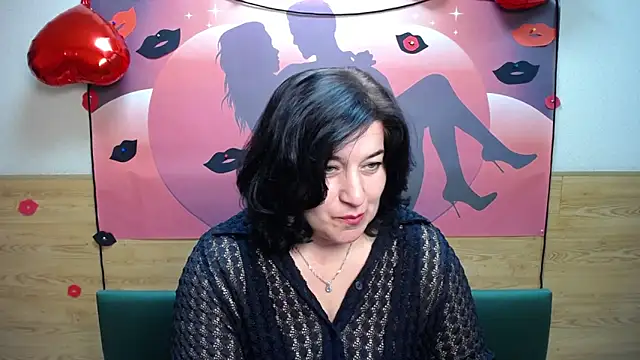 Snapshot of BridjetTur chatting on 09.14.25 BridjetTur online show from 09.14.25