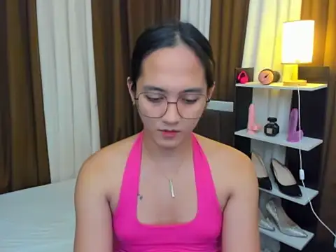 URHottestAngel online show from 10.23.25