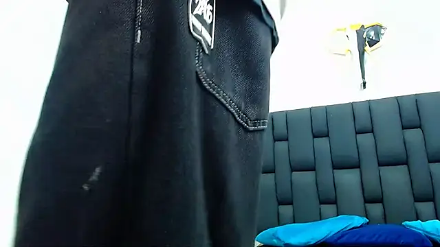 Snapshot of daniel_evans69 chatting on 09.30.25 daniel evans69 online show from 09.30.25