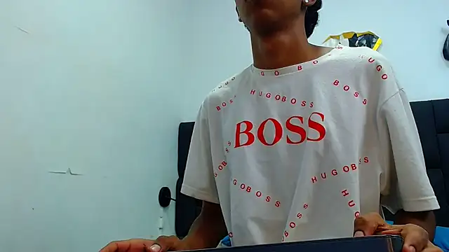 Snapshot of daniel_evans69 chatting on 10.24.25 daniel evans69 online show from 10.24.25