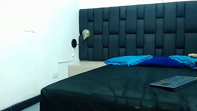 Snapshot of daniel_evans69 chatting on 10.29.25 daniel evans69 online show from 10.29.25