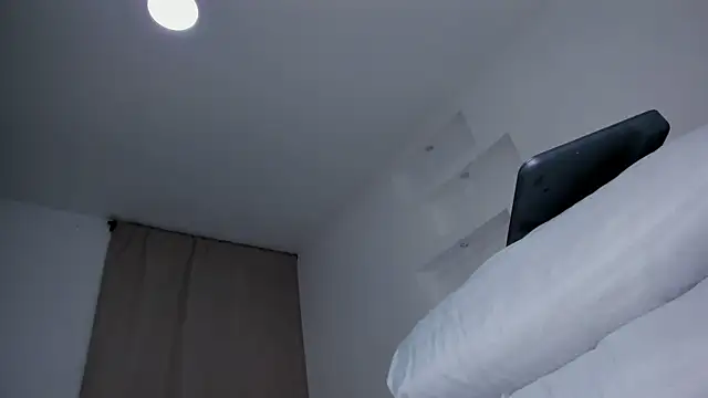 Evelynn Jones  online show from 10.13.25