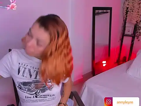 selene boyer online show from 12.05.25