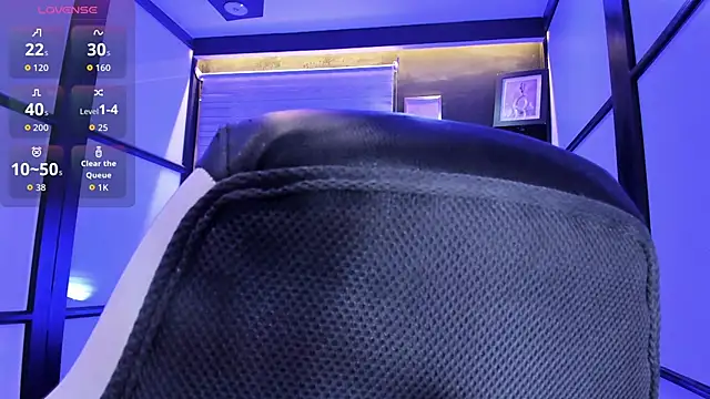 ScarletMoon1  online show from 10.10.25