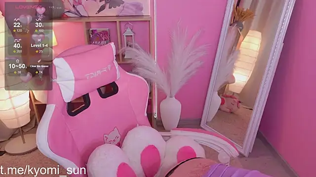 Kyomi Sun online show from 02.06.26