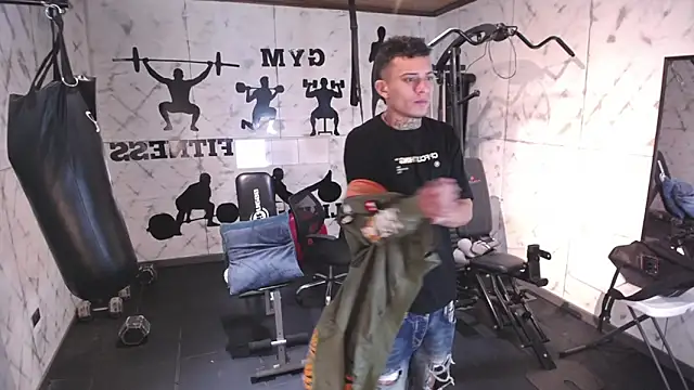 Snapshot of MrJustin_ chatting on 09.19.25 MrJustin  online show from 09.19.25