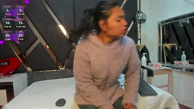 LunaTeenx69 online show from 09.15.25
