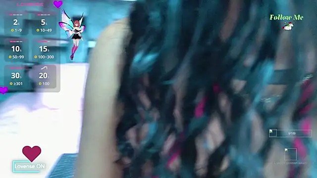 Snapshot of Luna_sophya chatting on 10.25.25 Luna sophya online show from 10.25.25