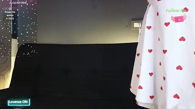 Luna sophya online show from 11.18.25