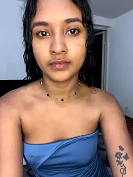 Luna sophya online show from 12.13.25