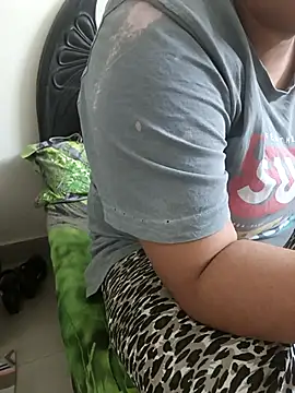 Snapshot of payal_261072_ chatting on 10.25.25 payal 261072  online show from 10.25.25