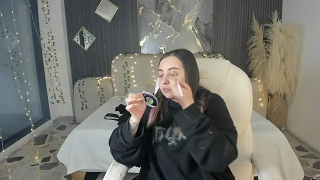 SarahCastro1  online show from 01.09.26