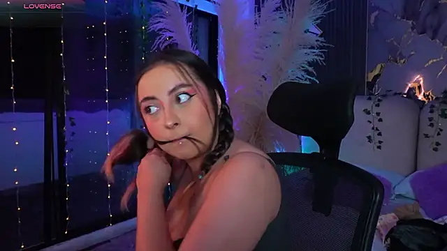 SarahCastro1  online show from 03.09.26