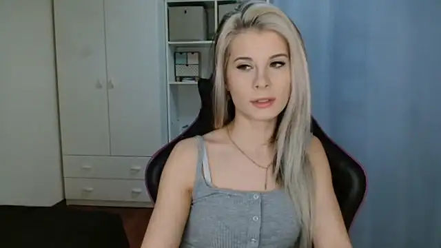 KristineGlow online show from 04.24.26