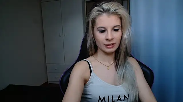 KristineGlow online show from 06.17.26