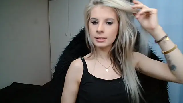 KristineGlow online show from 06.19.26