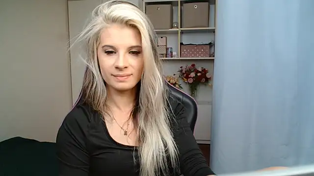 KristineGlow online show from 07.22.26