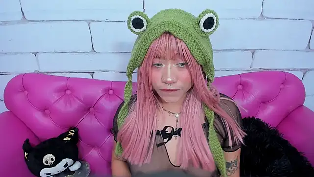 Snapshot of SafiroAgataaa chatting on 09.19.25 SafiroAgataaa online show from 09.19.25