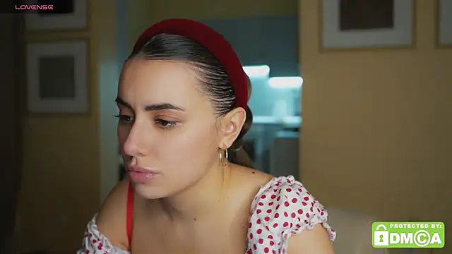 KateCarrey online show from 10.28.25