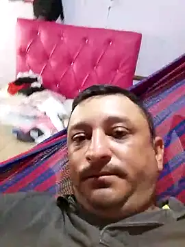 Snapshot of arnaldof50 chatting on 10.13.25 arnaldof50 online show from 10.13.25