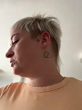 Snapshot of Rozendefotz chatting on 10.06.25 Rozendefotz online show from 10.06.25