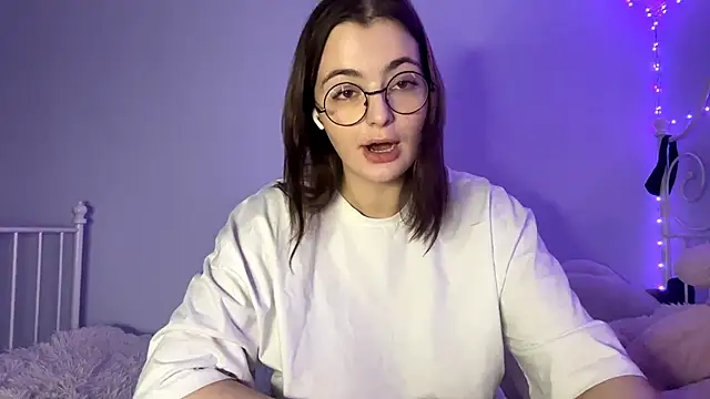 HoneyMist online show from 11.25.25