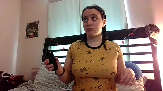 Snapshot of Shadow_Slut chatting on 09.27.25 Shadow Slut online show from 09.27.25