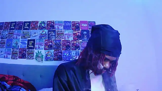 Snapshot of risktakinndolo chatting on 10.10.25 risktakinndolo online show from 10.10.25