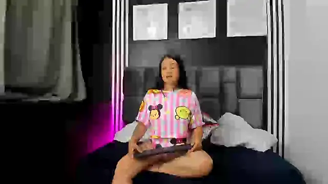 Snapshot of Hornycouple_Hot chatting on 10.08.25 Hornycouple Hot online show from 10.08.25