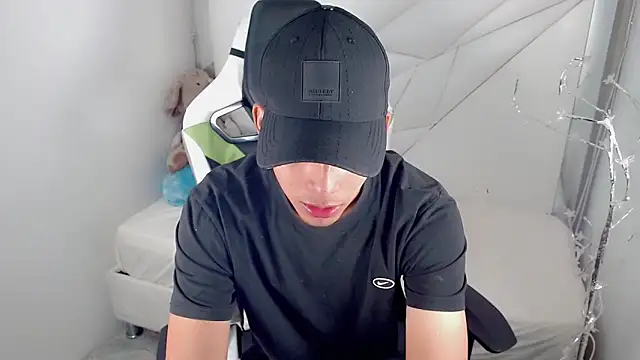 Snapshot of Austin_col_ chatting on 10.15.25 Austin col  online show from 10.15.25