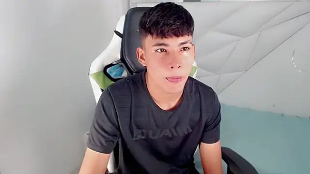 Snapshot of Austin_col_ chatting on 10.21.25 Austin col  online show from 10.21.25