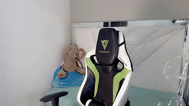 Snapshot of Austin_col_ chatting on 10.24.25 Austin col  online show from 10.24.25