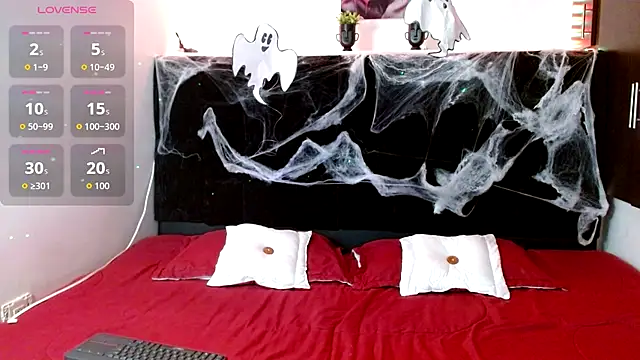 EmmaTower online show from 10.02.25