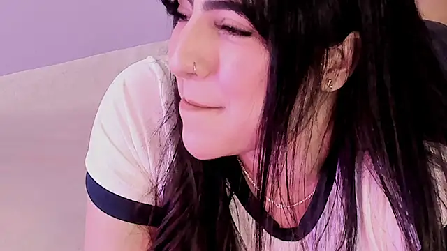 Camila Matinez  online show from 11.22.25