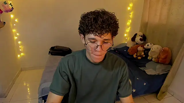 Tom Blues online show from 12.18.25